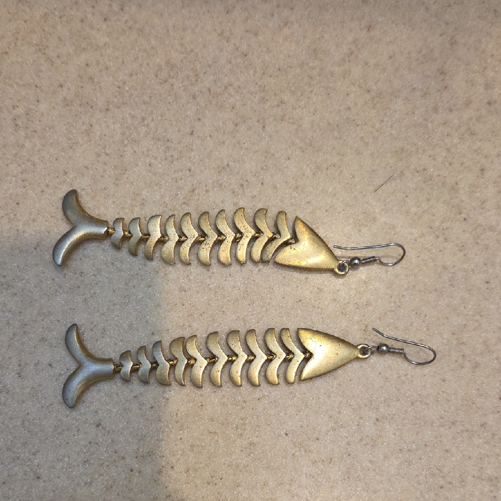 Gold Fishbone Earrings
